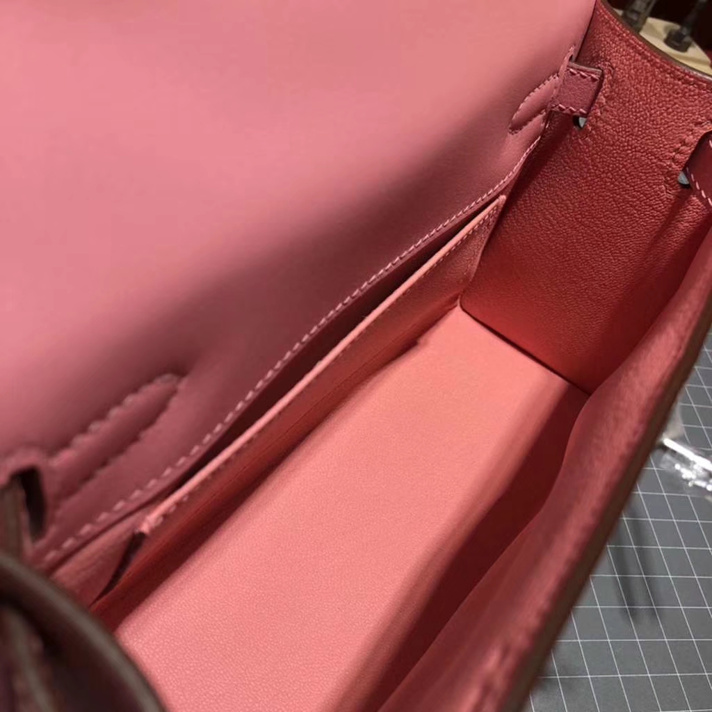 Hermes Minikelly22CM 爱马仕奶昔粉Swift牛皮迷你凯莉包手拿包 银扣