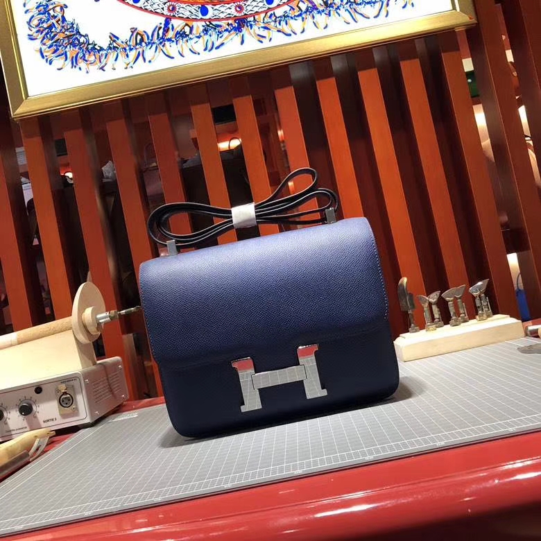 Hermes Constance24CM 爱马仕宝石蓝进口Epsom牛皮空姐包 银扣