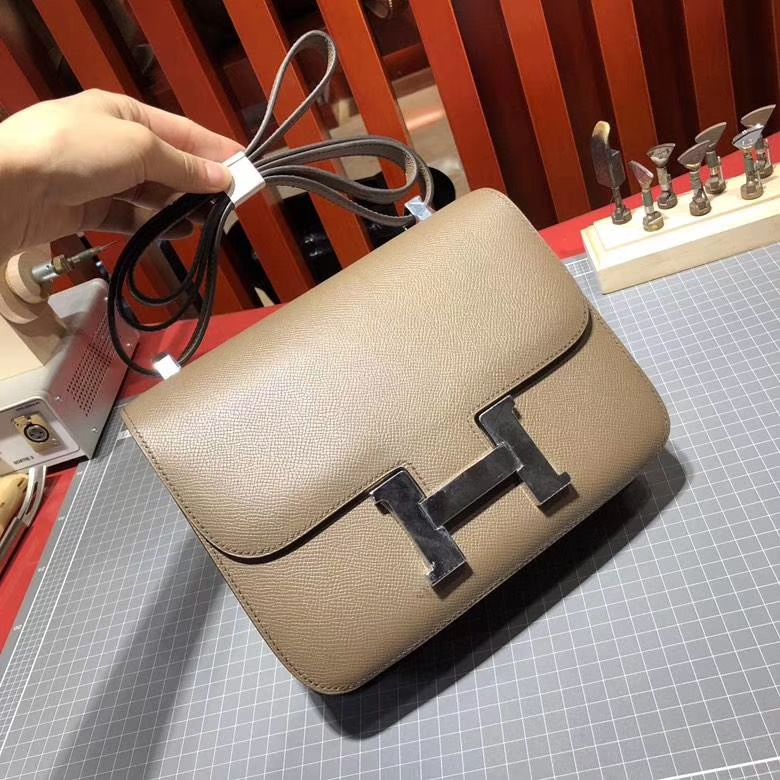 爱马仕康斯坦包 Hermes Constance24CM 大象灰Epsom牛皮 银扣