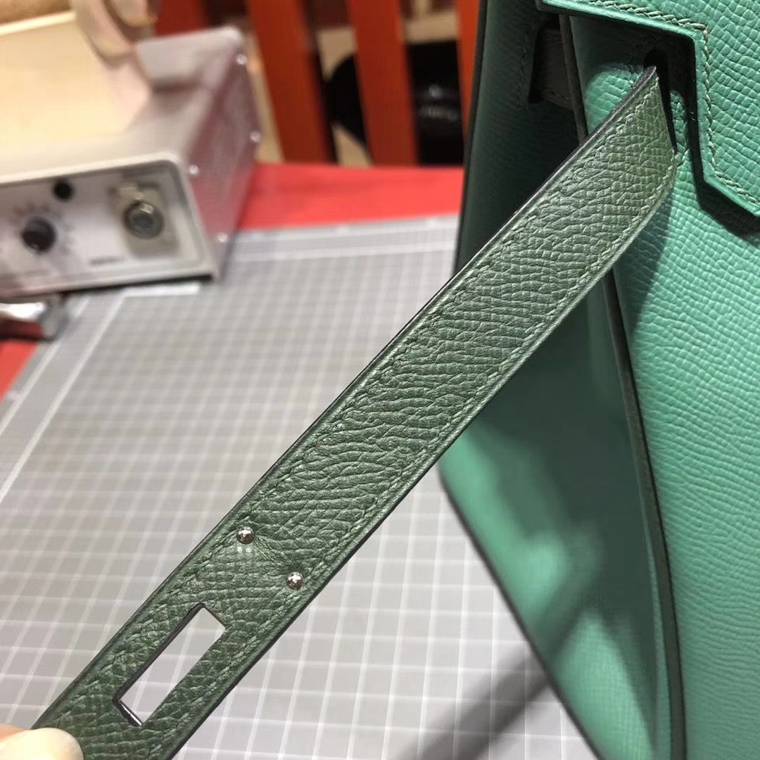 爱马仕铂金包价格 Hermes Birkin30CM 孔雀绿拼英国绿 银扣