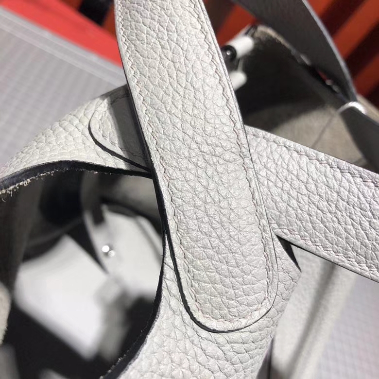 爱马仕水桶包 Hermes Picotin Lock18CM 海鸥灰Clemence牛皮 银扣