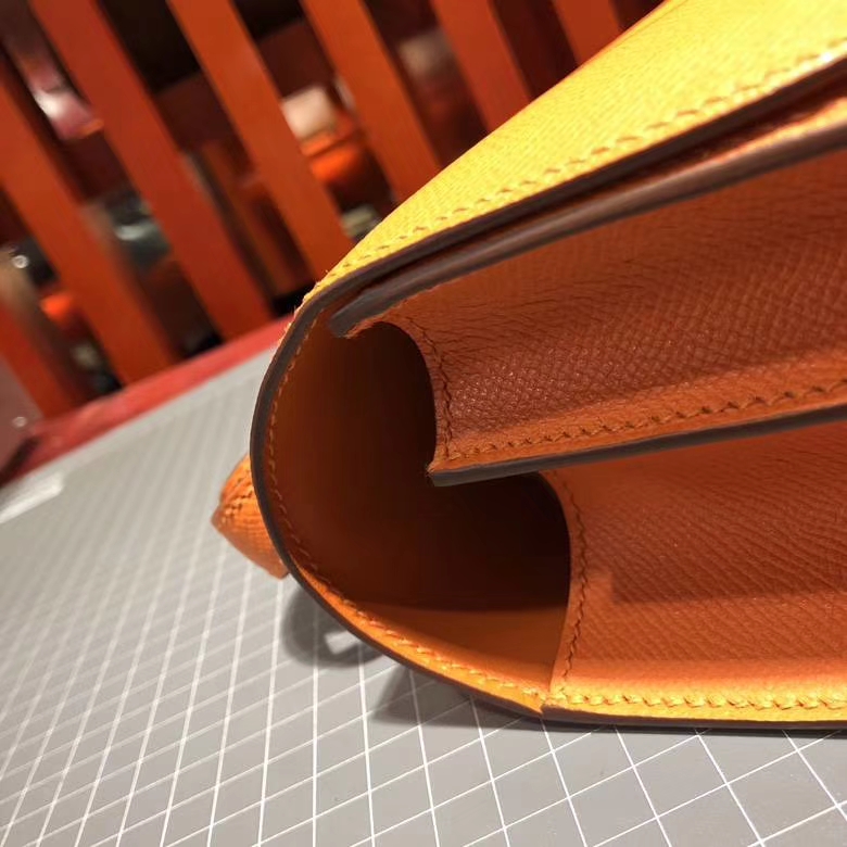 爱马仕空姐包尺寸 Hermes Constance24CM 橙色Epsom牛皮 银扣