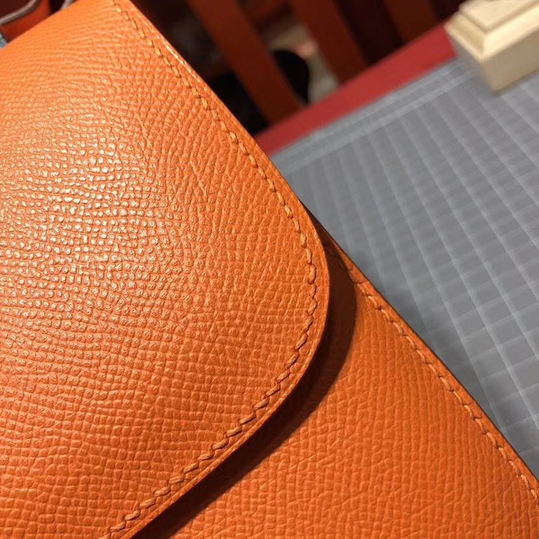 爱马仕空姐包尺寸 Hermes Constance24CM 橙色Epsom牛皮 银扣