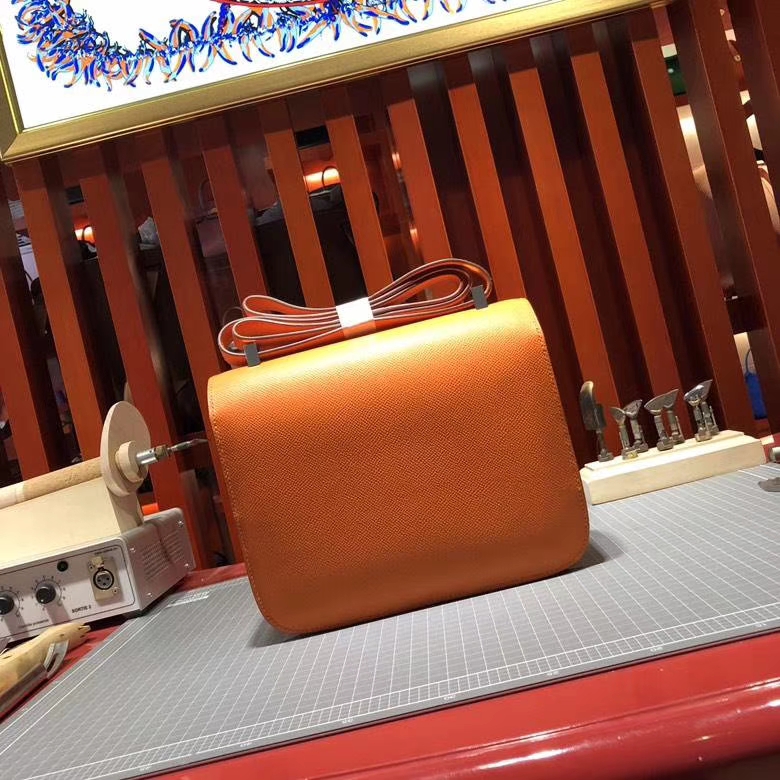 爱马仕空姐包尺寸 Hermes Constance24CM 橙色Epsom牛皮 银扣
