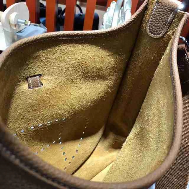 爱马仕包包价格 Hermes Evelyne28CM 金棕色顶级Togo牛皮伊芙林包