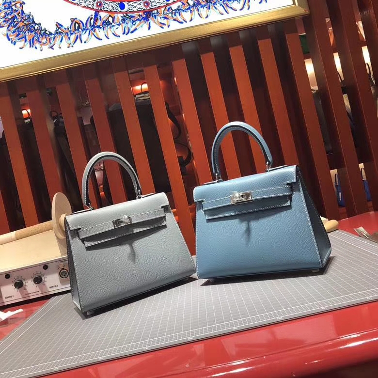 爱马仕凯莉包尺寸 Hermes Kelly20CM CC75牛仔蓝 epsom皮 银扣