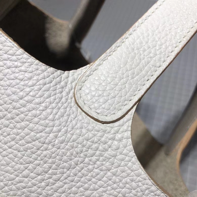 Hermes Picotin Lock18CM 爱马仕纯白色拼冰川灰Clemence牛皮菜篮子包 银扣