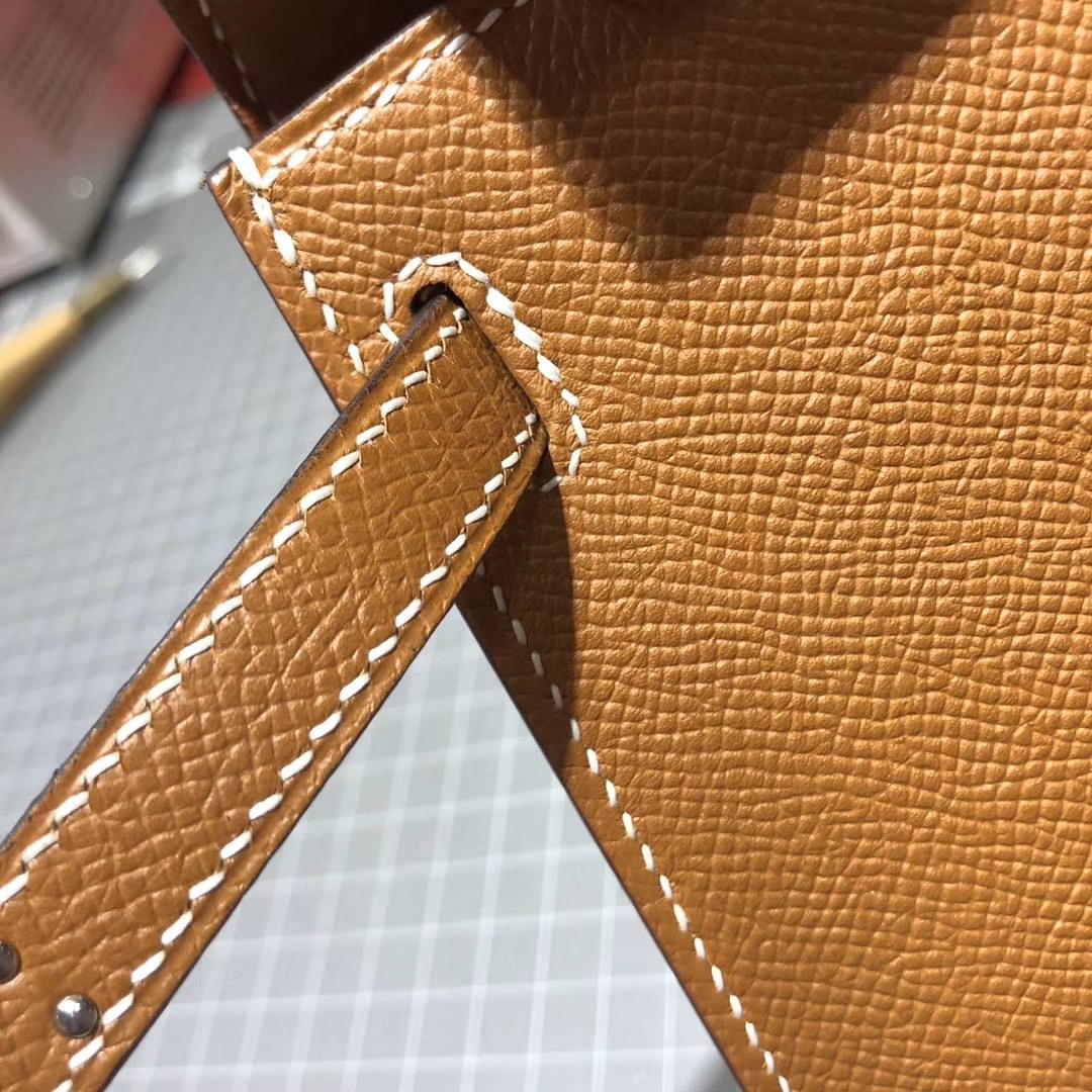 爱马仕包包价格 Hermes Minikelly2代 37金棕色原厂Epsom牛皮迷你凯莉包 银扣