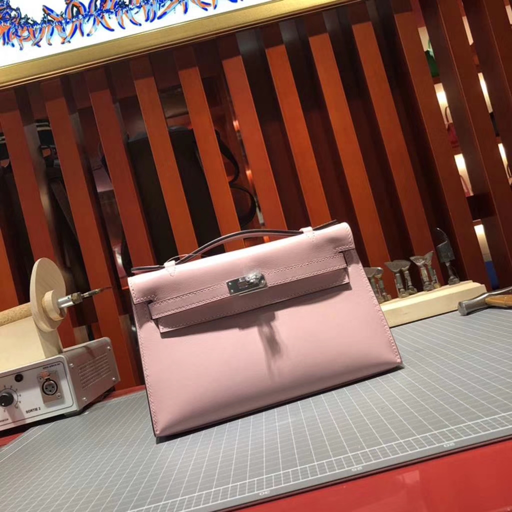 Hermes包包官网 爱马仕3Q粉色原厂Swift牛皮迷你凯莉包Minikelly22CM 银扣