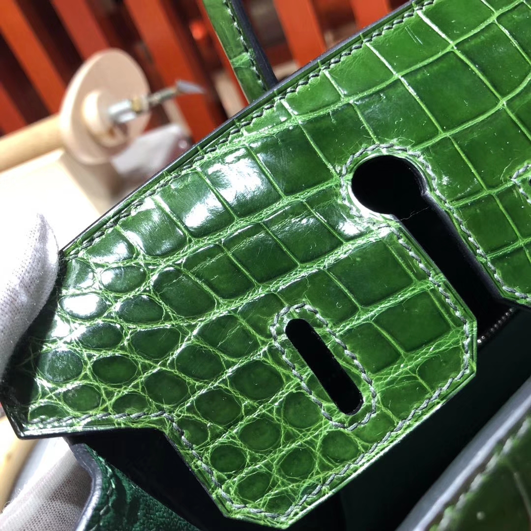 爱马仕Birkin女包 Hermes原厂亮面鳄鱼皮铂金包25CM 6Q祖母绿 银扣