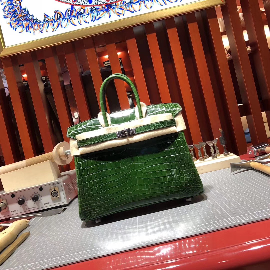 爱马仕Birkin女包 Hermes原厂亮面鳄鱼皮铂金包25CM 6Q祖母绿 银扣