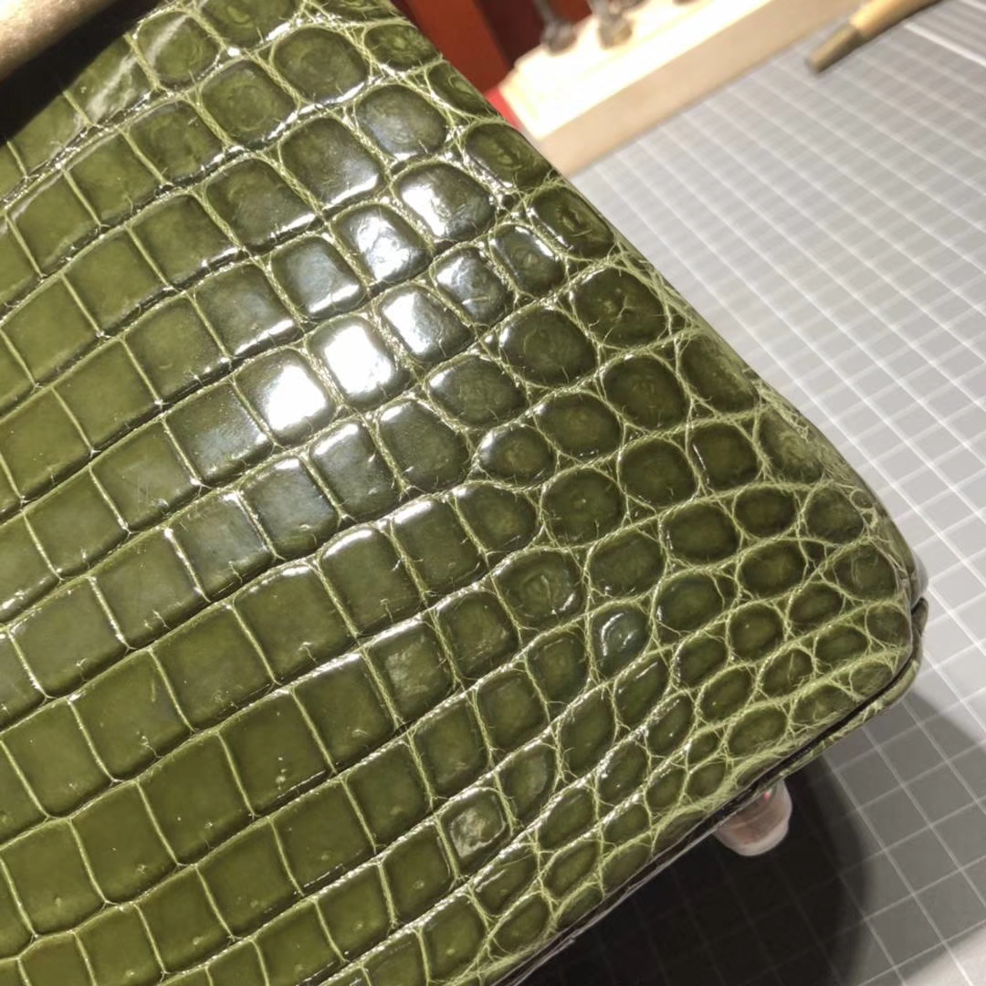 纯手工制作 Hermes爱马仕61橄榄绿御用尼罗鳄鱼皮Birkin30铂金包 银扣
