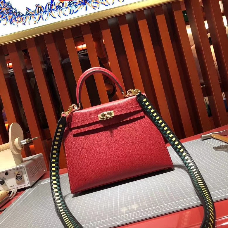 爱马仕凯莉包 Hermes Kelly25CM Q5国旗红Epsom皮 配新款Tressage Cuir肩带