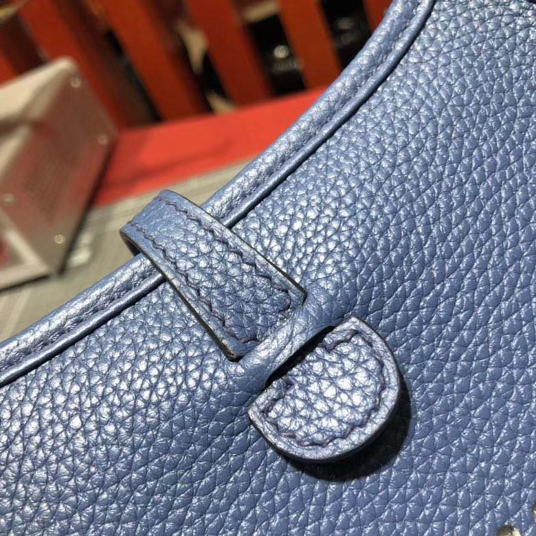 爱马仕伊芙林包 Hermes Evelyne16CM R2 玛瑙蓝原厂Clemence牛皮 银扣