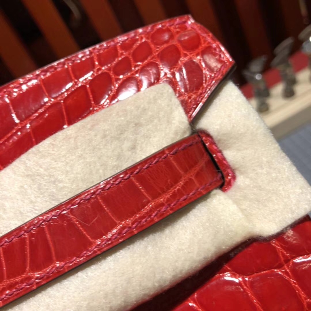 Hermes Birkin30CM 爱马仕95法拉利红亮面尼罗鳄鱼皮铂金包 金扣