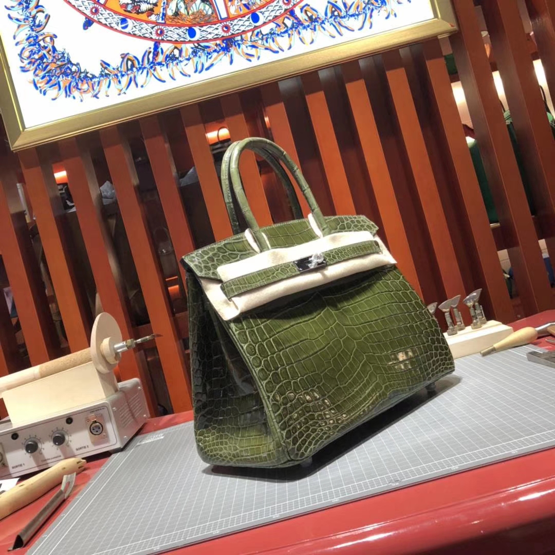 纯手工制作 Hermes爱马仕61橄榄绿御用尼罗鳄鱼皮Birkin30铂金包 银扣