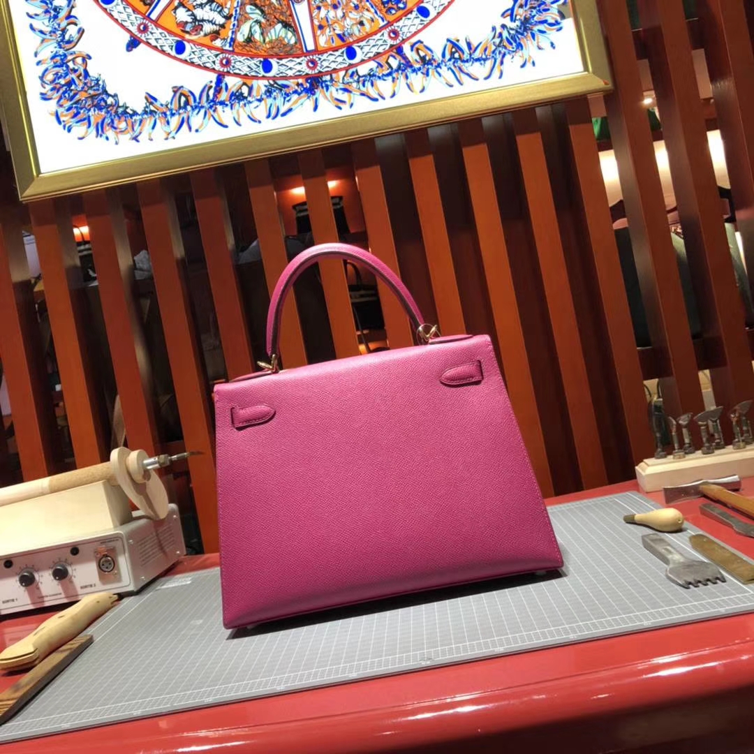 爱马仕Kelly包包 Hermes玫瑰紫原厂Epsom牛皮凯莉包Kelly28CM 金扣