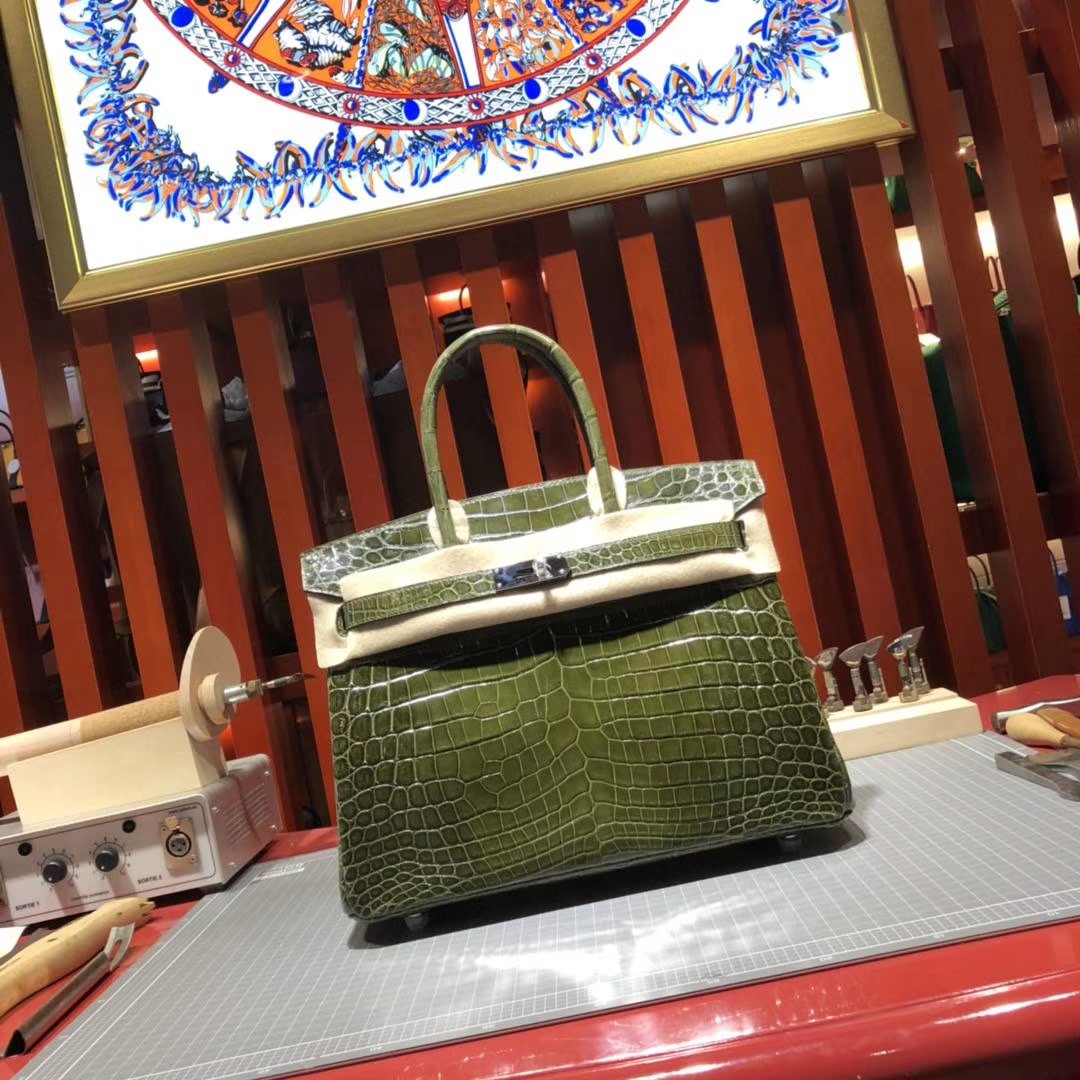 纯手工制作 Hermes爱马仕61橄榄绿御用尼罗鳄鱼皮Birkin30铂金包 银扣