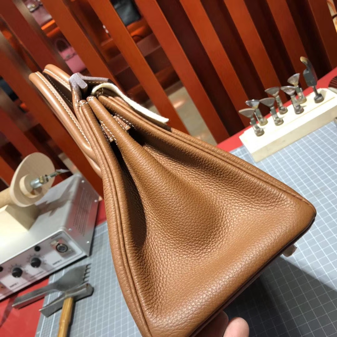 Hermes包包官网 爱马仕铂金包金棕色37 Gold Togo牛皮Birkin25CM 银扣