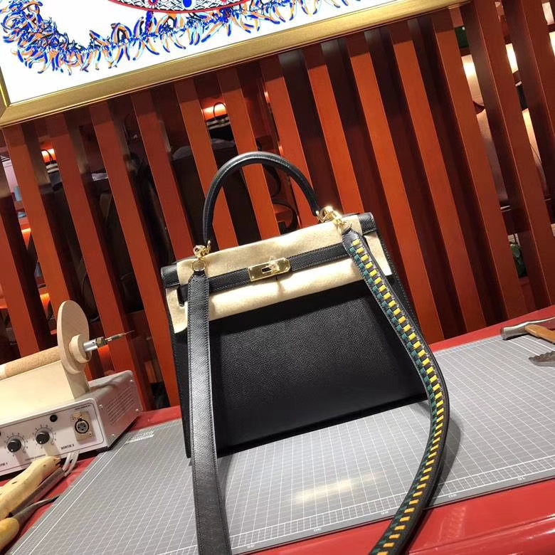 爱马仕新款凯莉包 Hermes Kelly28cm 89黑色Epsom皮配限量款肩带