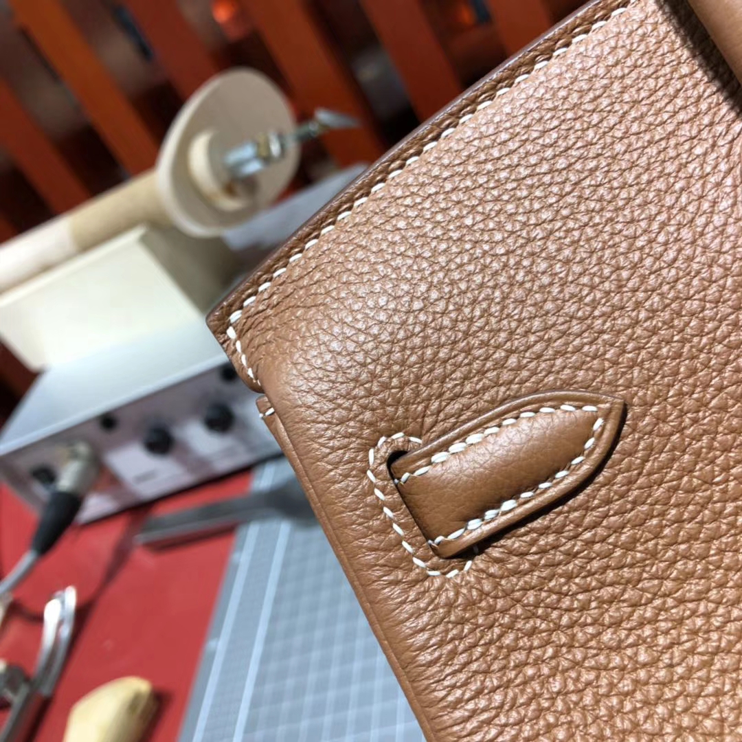 Hermes包包官网 爱马仕铂金包金棕色37 Gold Togo牛皮Birkin25CM 银扣