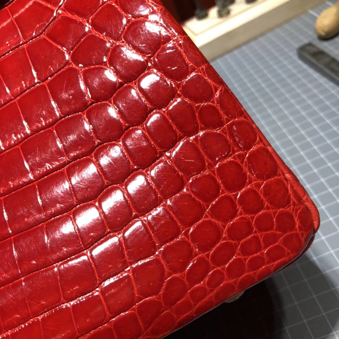 Hermes Birkin30CM 爱马仕95法拉利红亮面尼罗鳄鱼皮铂金包 金扣