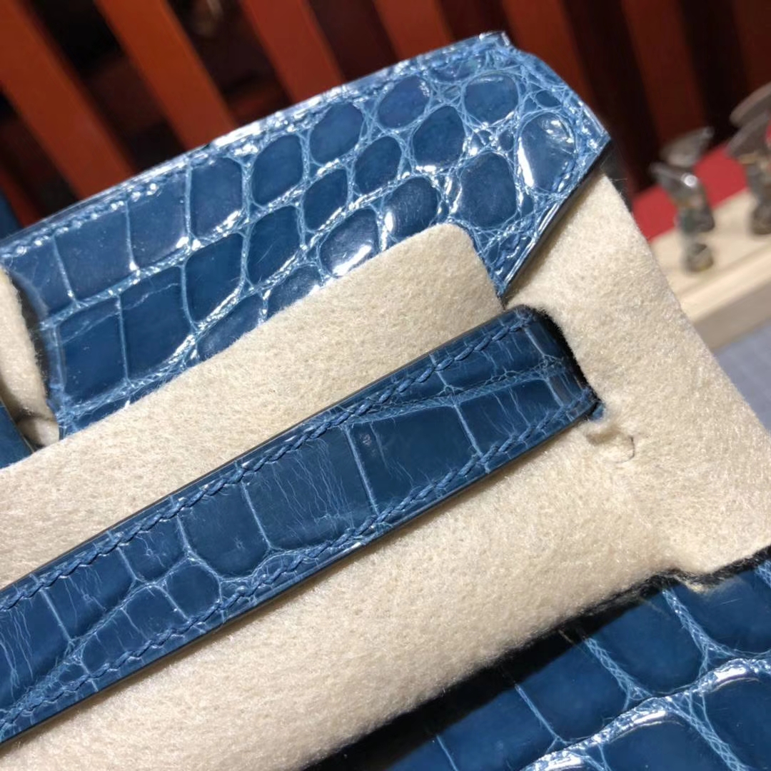 Hermes包包官网 爱马仕1P鸭子蓝亮面鳄鱼皮铂金包Birkin30CM 金扣