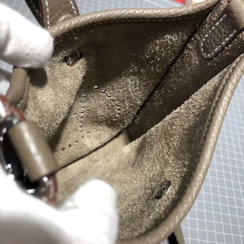 Hermes Evelyne16CM 爱马仕伊芙林包 18大象灰Clemence牛皮 银扣