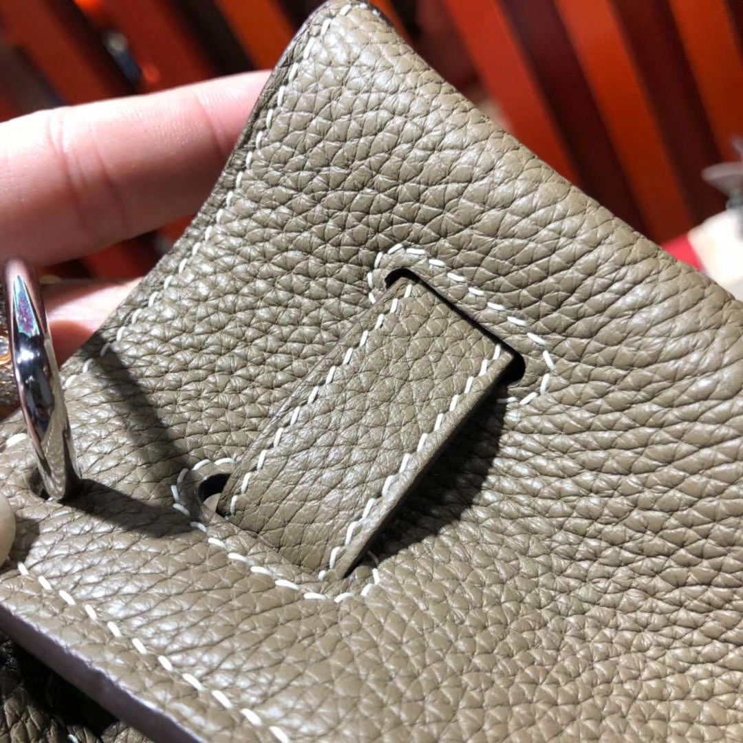 爱马仕新款女包 Hermes So Kelly水桶包 大象灰顶级TC牛皮单肩包 银扣