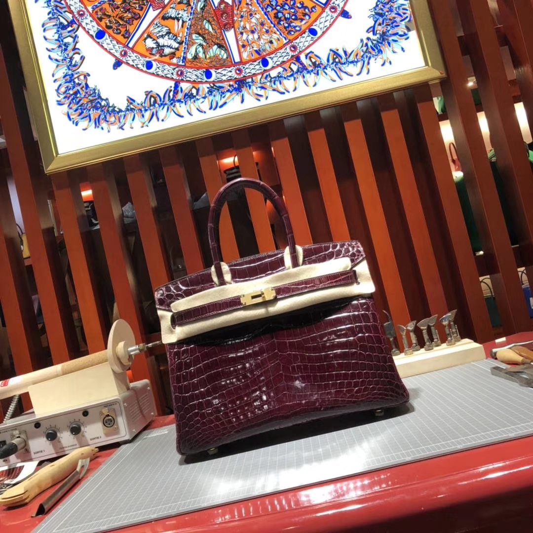 爱马仕新款铂金包 Hermes Birkin30CM 57波尔多酒红亮面鳄鱼皮 金扣