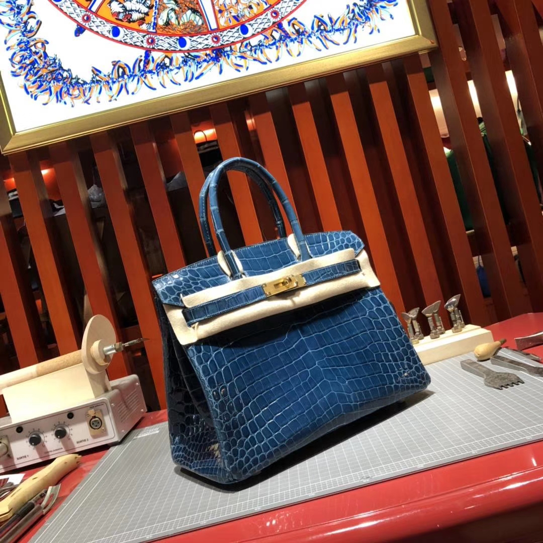 Hermes包包官网 爱马仕1P鸭子蓝亮面鳄鱼皮铂金包Birkin30CM 金扣