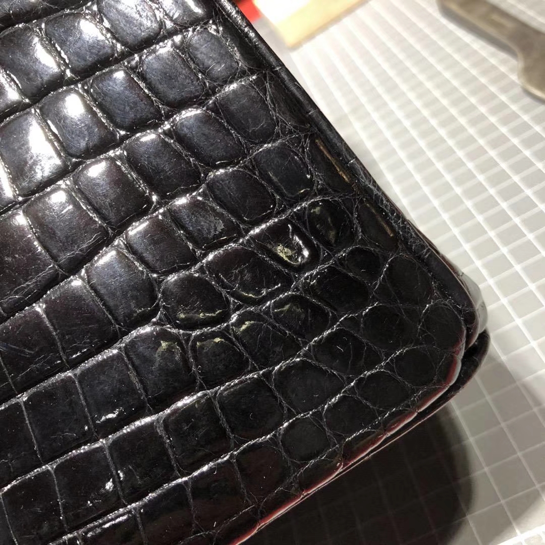 爱马仕铂金包价格 Hermes Birkin30CM 89黑色御用尼罗鳄 金扣