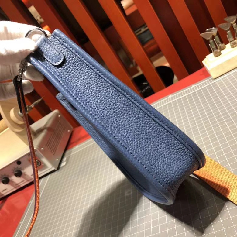 爱马仕伊芙林包 Hermes Evelyne16CM R2 玛瑙蓝原厂Clemence牛皮 银扣