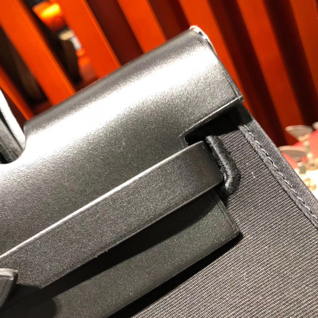 爱马仕包包批发 Hermes黑色马鞭皮拼帆布休闲Herbag手提单肩包31cm