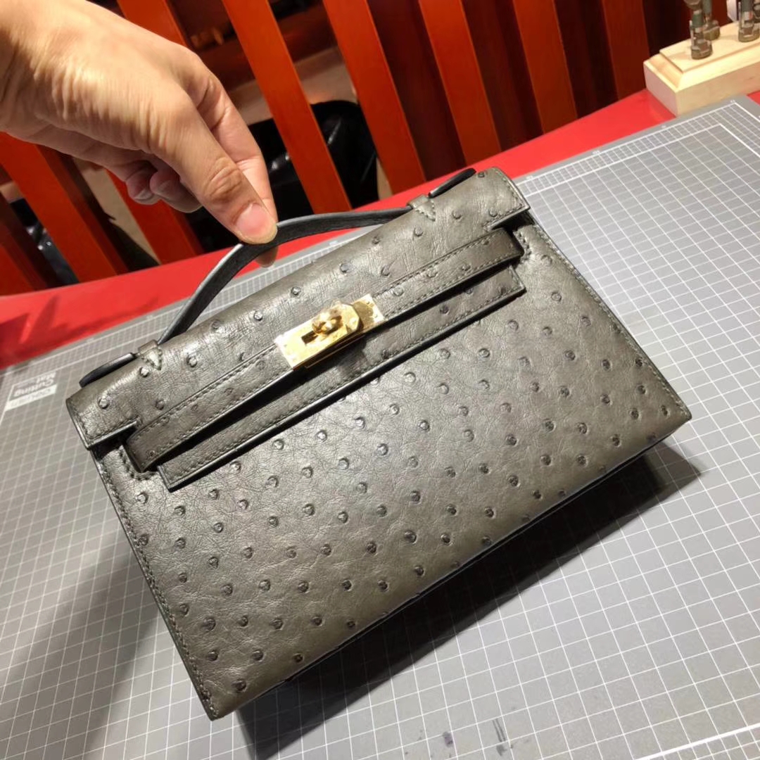 Hermes Minikelly22cm 爱马仕顶级鸵鸟皮迷你凯莉包晚宴包 铁灰色 金扣