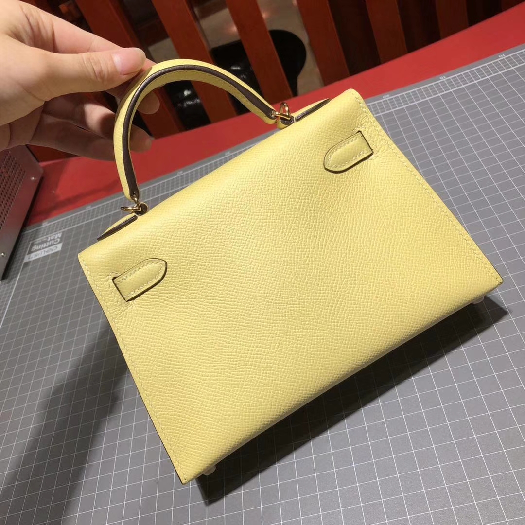 爱马仕迷你凯莉包2代 Hermes Minikelly19CM 小鸡黄原厂Epsom牛皮 金扣