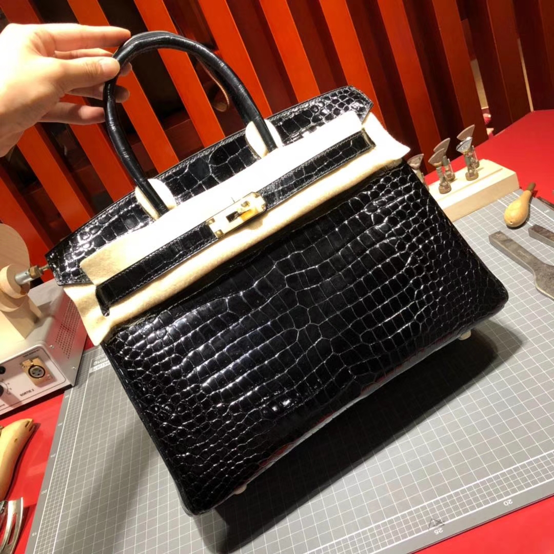 爱马仕铂金包 Hermes Birkin30CM 黑色亮面倒V湾鳄鱼皮 金扣