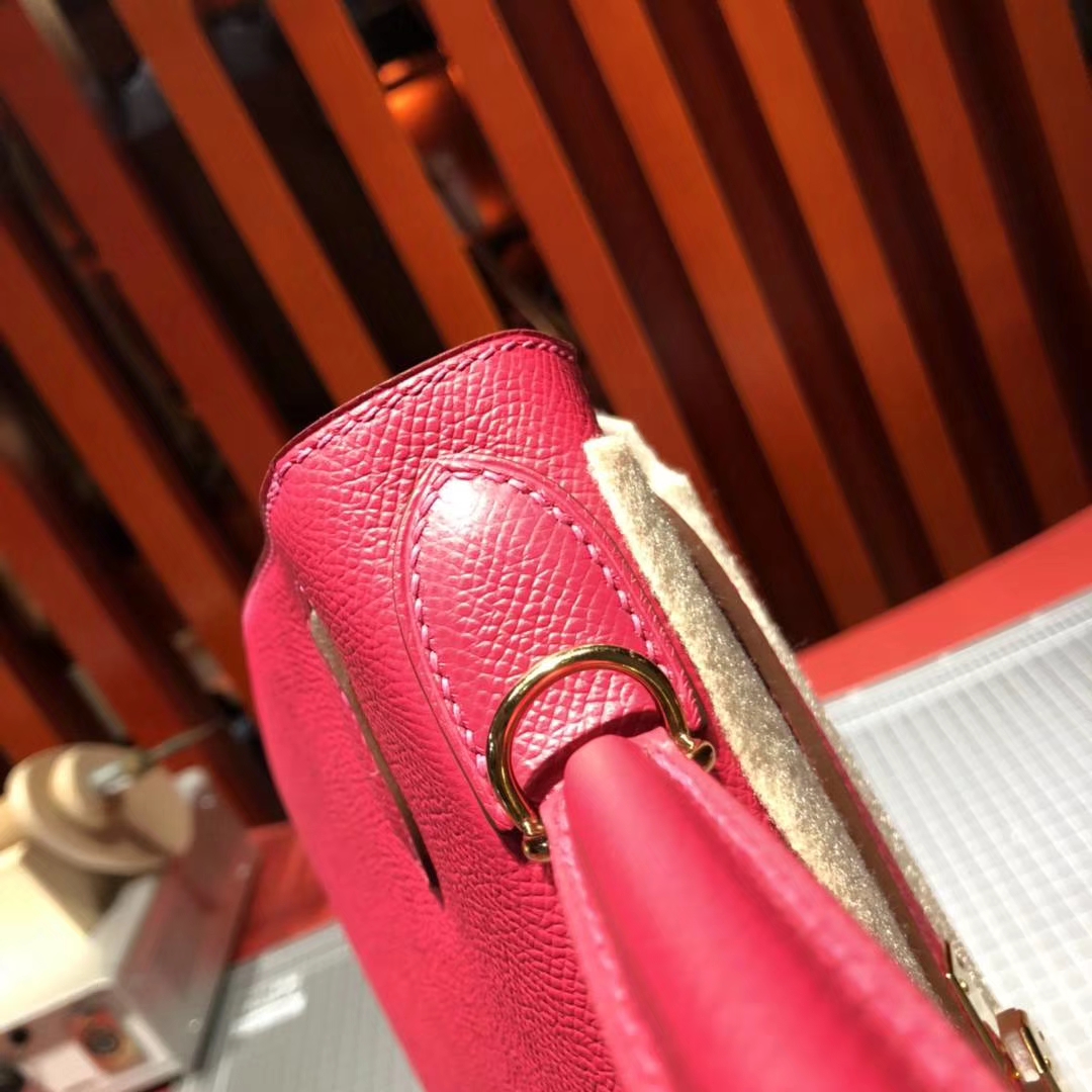 爱马仕凯莉包价格 Hermes Kelly28CM 极度粉原厂Epsom牛皮 金扣