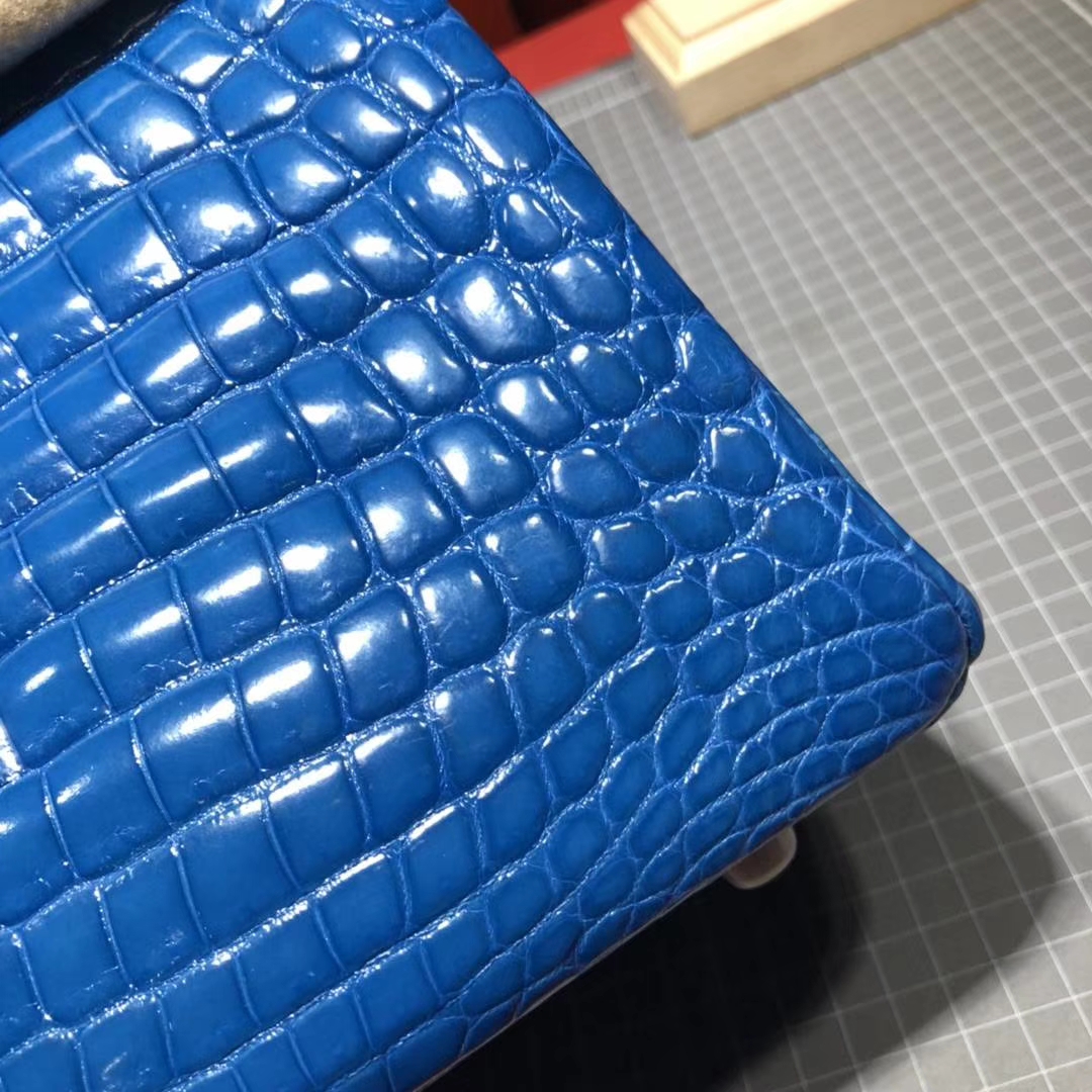 Hermes包包官网 爱马仕7W伊兹密尔蓝亮面鳄鱼皮铂金包Birkin30CM 金扣