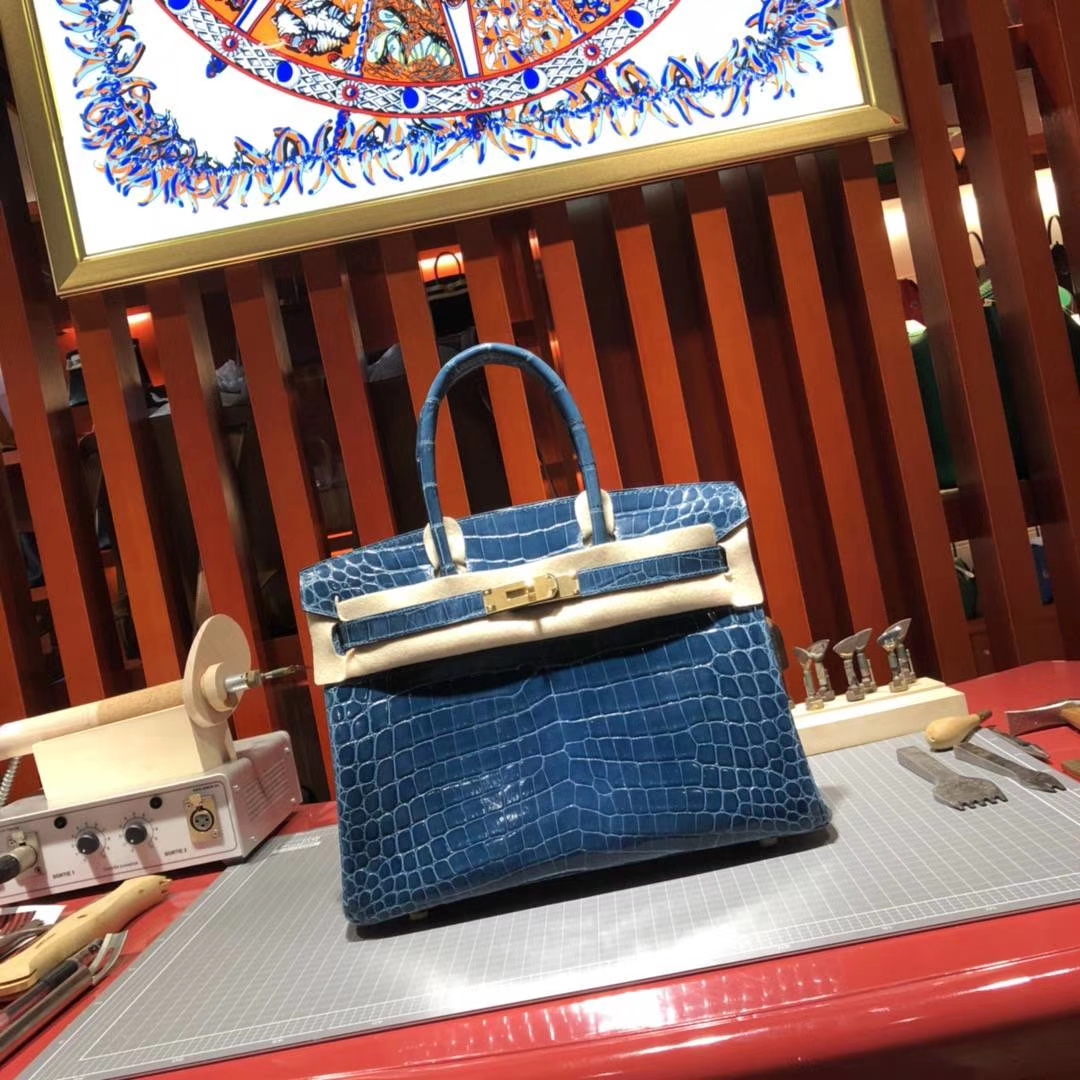 Hermes包包官网 爱马仕1P鸭子蓝亮面鳄鱼皮铂金包Birkin30CM 金扣