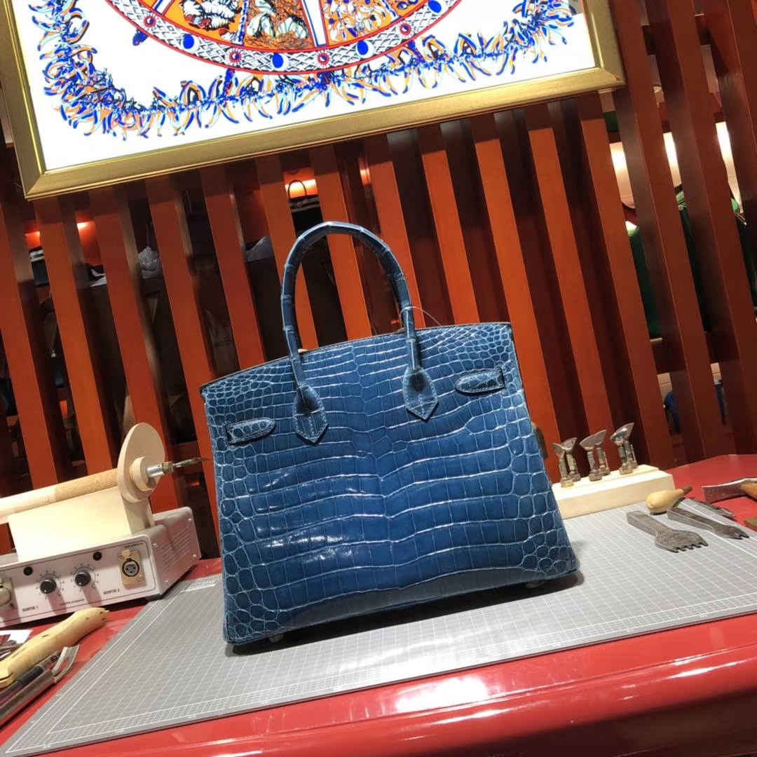 Hermes包包官网 爱马仕1P鸭子蓝亮面鳄鱼皮铂金包Birkin30CM 金扣