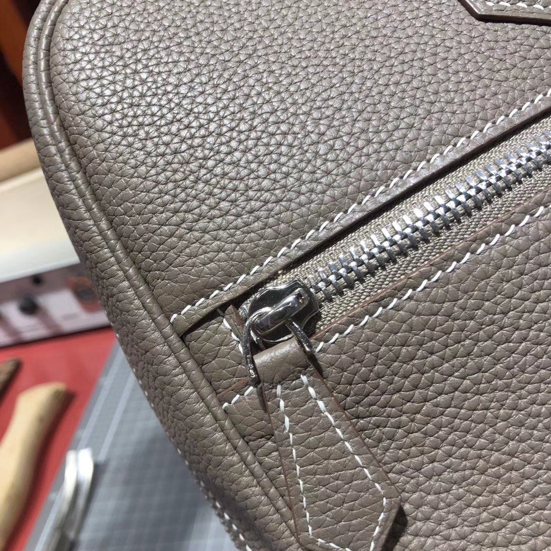 Hermes Steven 爱马仕史蒂夫男包 大象灰TC牛皮手提单肩包