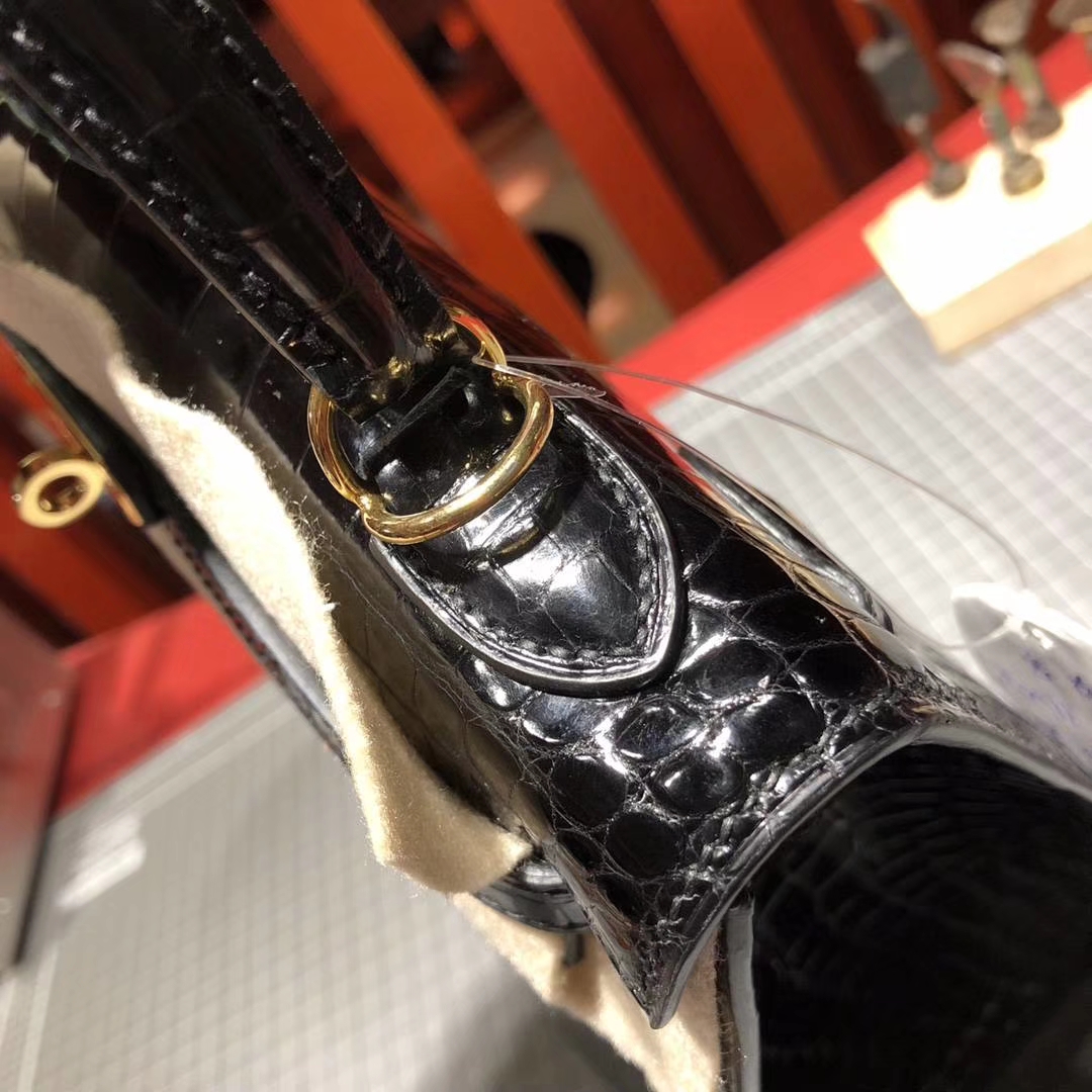 Hermes包包官网 爱马仕亮面尼罗鳄鱼皮凯莉包Kelly25CM 89黑色 金扣