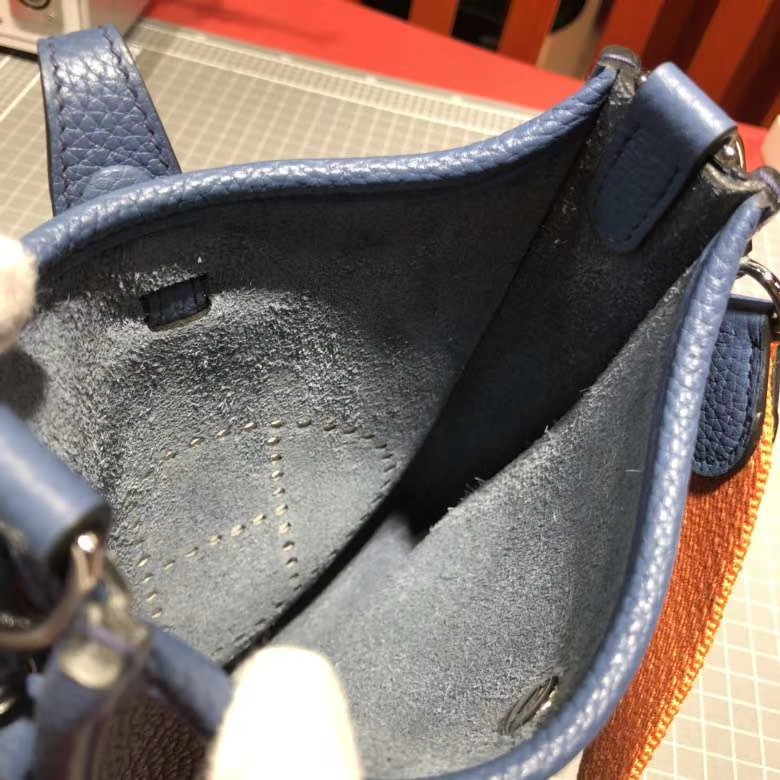 爱马仕伊芙林包 Hermes Evelyne16CM R2 玛瑙蓝原厂Clemence牛皮 银扣