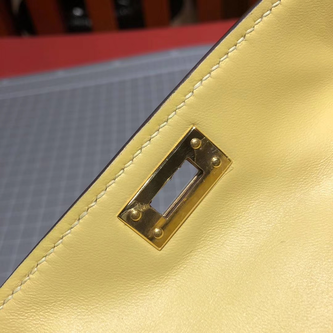 爱马仕迷你凯莉包2代 Hermes Minikelly19CM 小鸡黄原厂Epsom牛皮 金扣