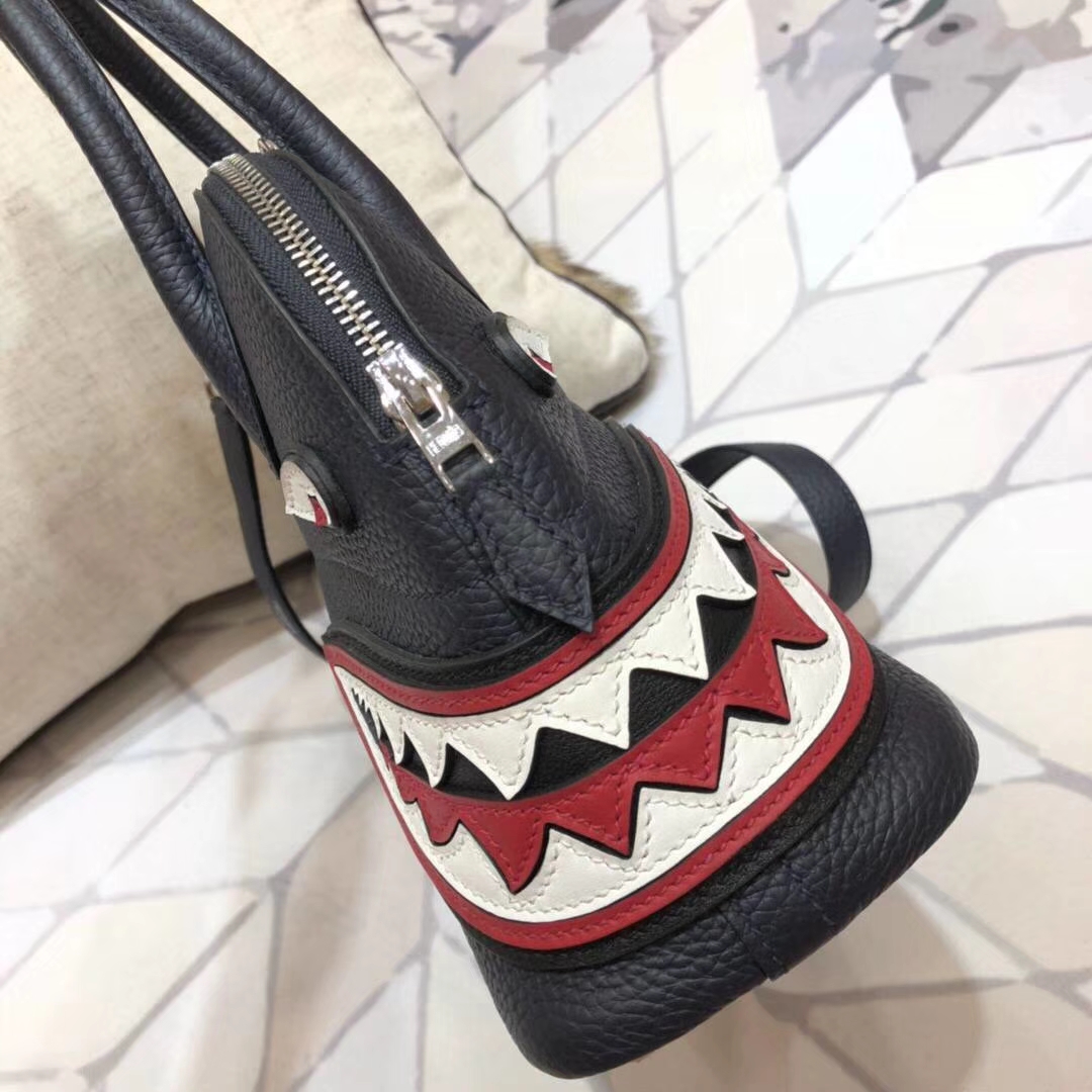 Hermes Bolide27CM 爱马仕黑色Togo牛皮鲨鱼头保龄球包 银扣