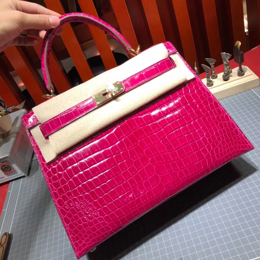 Hermes Kelly28CM 爱马仕天方夜谭紫亮光倒V湾鳄鱼皮凯莉包 金扣