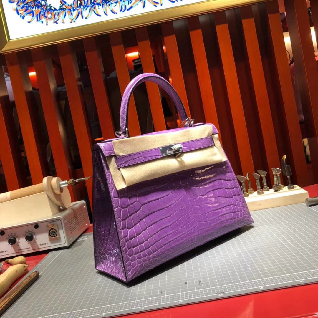爱马仕新款凯莉包 Hermes Kelly28CM 薰衣草紫亮光尼罗鳄鱼皮 银扣