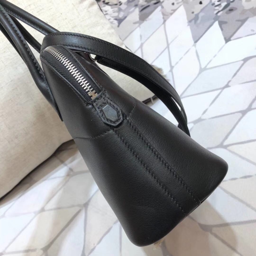 爱马仕包包官网 Hermes爱马仕黑色Swift牛皮保龄球包Bolide27CM 银扣