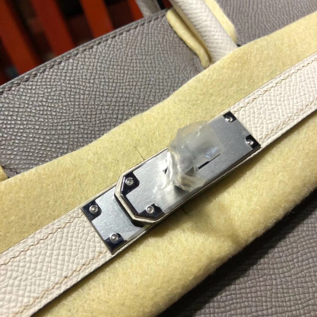 爱马仕铂金包价格 Hermes铁灰拼奶昔白原厂掌纹牛皮Birkin30CM 银扣